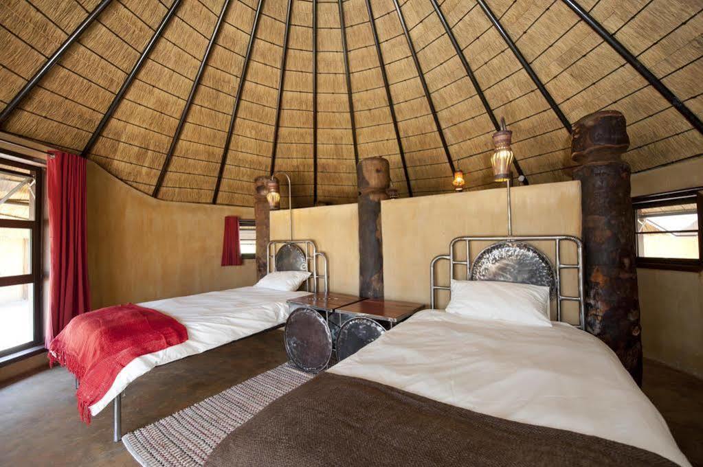 Ongula Village Homestead Lodge Ondangwa Exterior foto